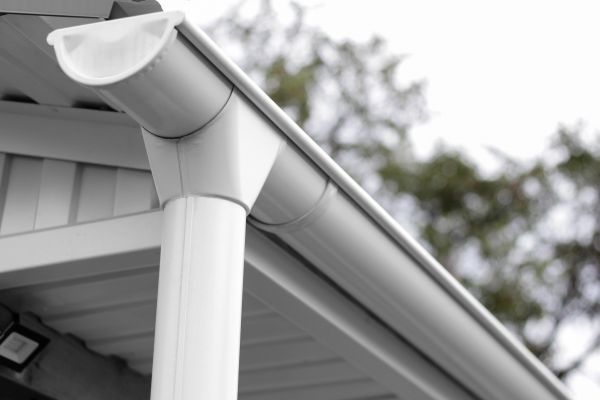 Curved Gutter Installation in Travelers Rest